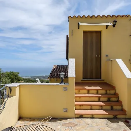 Holiday home Budoniterrazza Vista Mare E Parcheggio Gratuito Porto Ottiolu